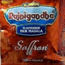 RajniGandha Saffron Blended Pan Masala Pouch